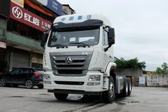 中国重汽 豪瀚J7G重卡 360马力 6X4牵引车(ZZ4255N3246E1)