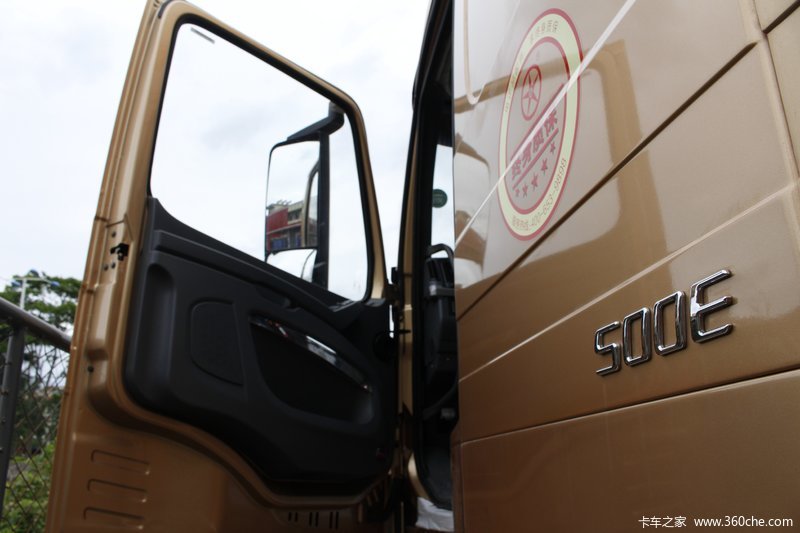 【图】大运 N9重卡 远行版 500马力 6X4牵引车