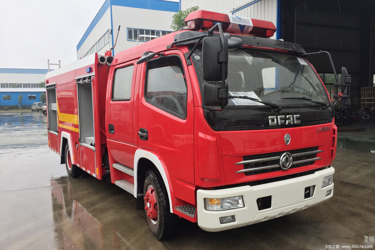 东风 多利卡D7 124马力 4X2 水罐消防车(程力威牌)