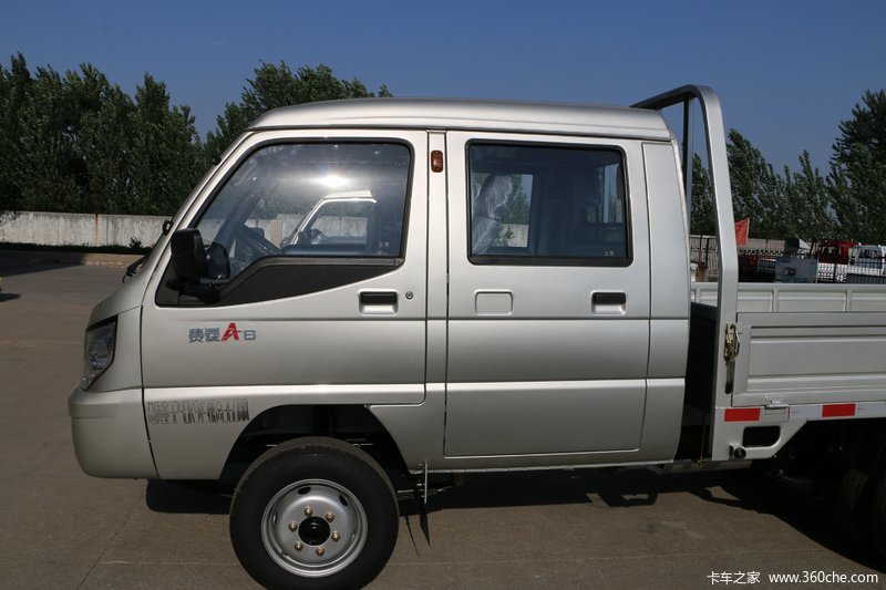 【图】唐骏欧铃 赛菱a6 1.2l 88马力 4x2 2.