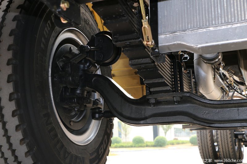 【图】徐工 汉风g5 270马力 6x4 随吊车底盘(nxg1250d5nfx)_实拍图片