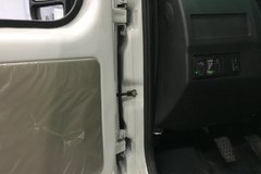 五菱 2017款 136马力 1.9L封闭物流车(气刹)