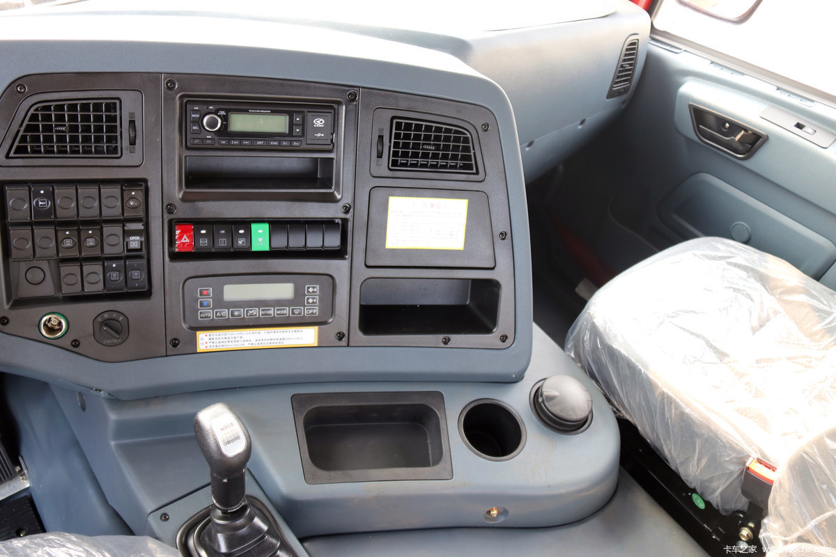 【图】华菱 汉马h6重卡 标载版 375马力 6x4牵引车(hn4250h35c4m5)