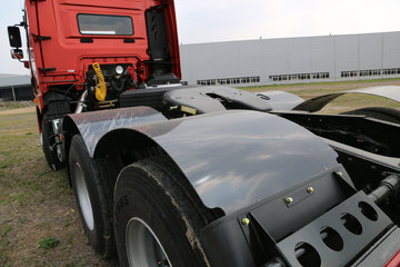 青岛解放 jh6重卡 460马力 6x4牵引车(12挡变速箱)(ca4250p25k2t1e5a)