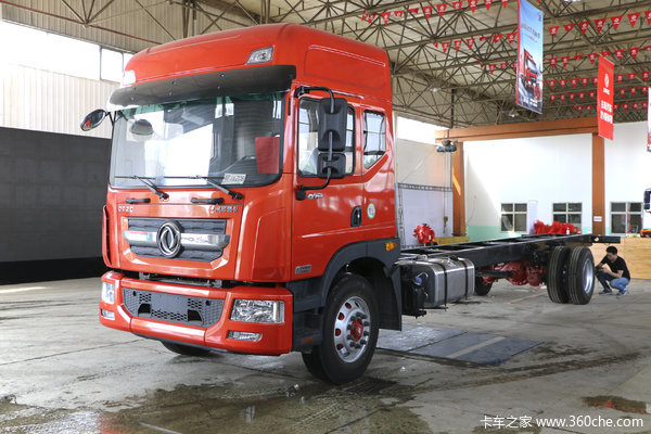 东风 多利卡D12中卡 220马力 4X2 9.75米翼开启厢式载货车(EQ5181XYKL9BDKAC)