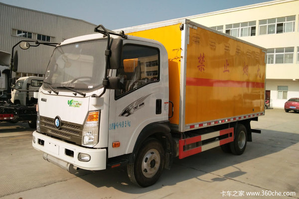 中国重汽成都商用车王牌7系爆破器材运输车图片