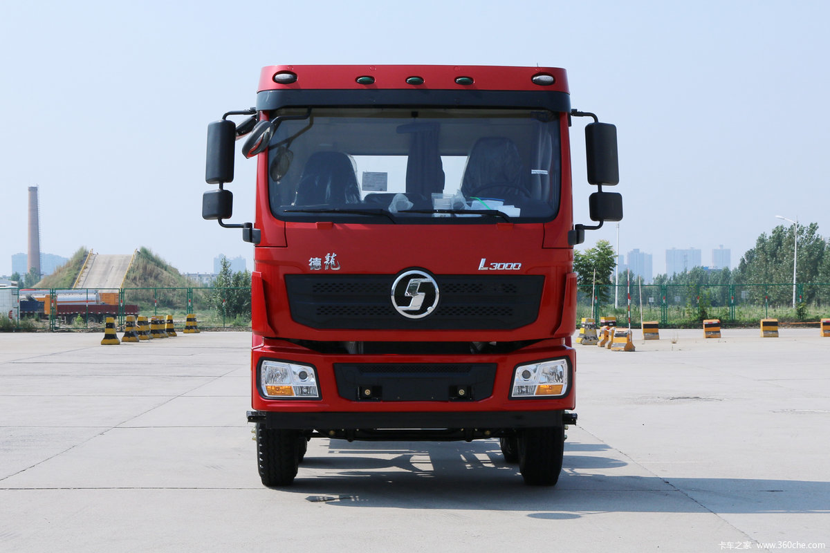 陕汽重卡 德龙L3000 标载版 245马力 6X2 9.7米厢式载货车