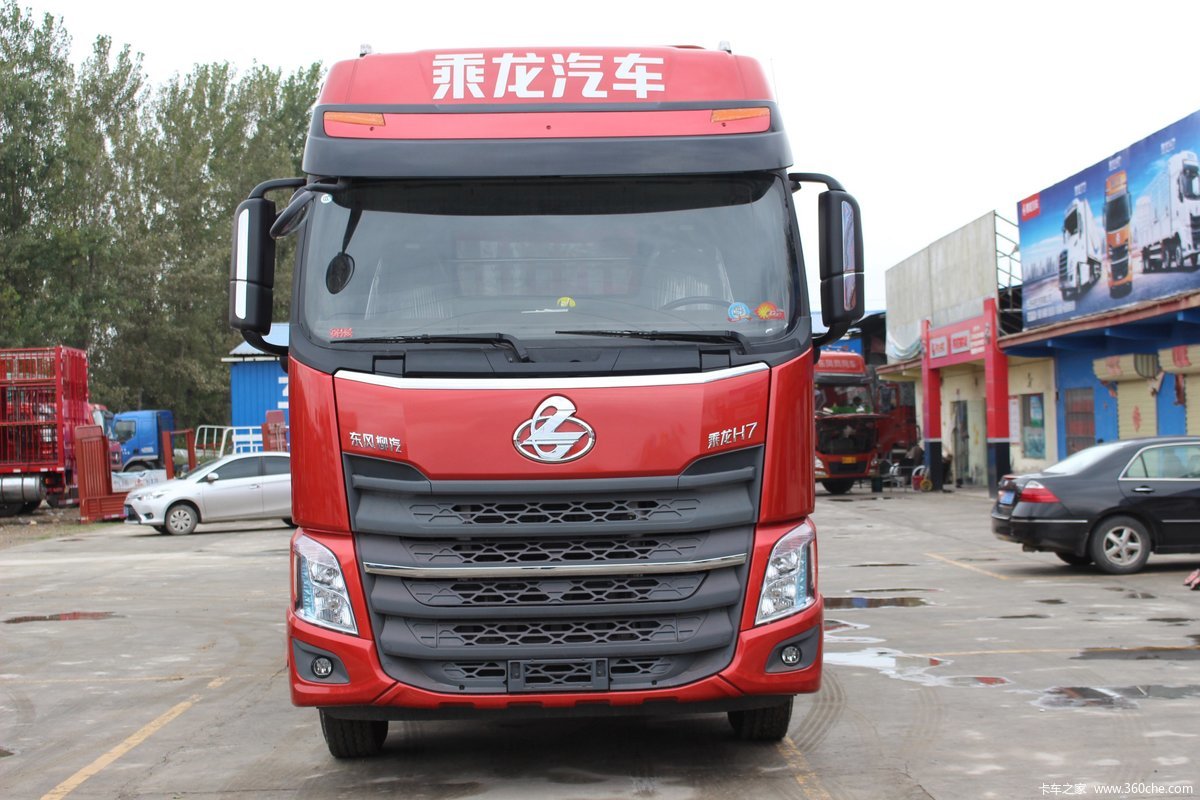 东风柳汽 乘龙H7重卡 350马力 8X4 9.5米厢式载货车