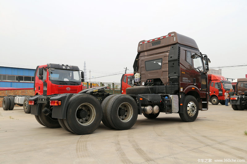 【图】一汽解放 新j6p重卡 领航标载版 南方款 460马力 6x4牵引车(ca