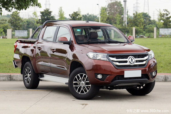 9t柴油 150马力 四驱 双排皮卡外观图片