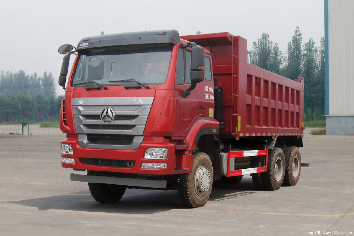 中国重汽 豪瀚J7G重卡 430马力 6X4 5.6米LNG自卸车