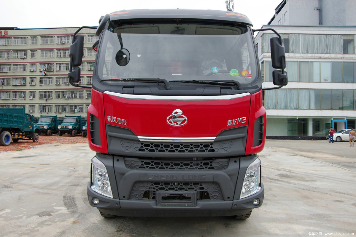 东风柳汽 新乘龙M3 180马力 4X2 4.5米自卸车