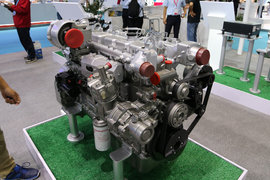 YC4S系列 发动机外观                                                图片
