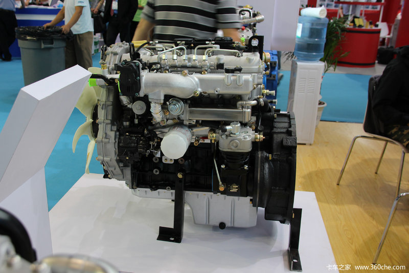5l国六柴油发动机>外观> > 云内动力 > 德威d25 > 云内动力 德威d25