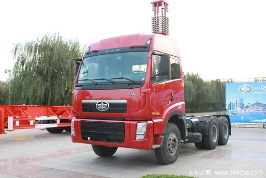 青岛解放新大威重卡336马力6x4牵引车ca4257p2k2t1ea80