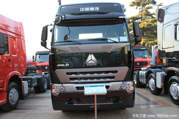 中国重汽 HOWO A7系重卡 380马力 6X4 牵引车(驾驶室A7-P)(ZZ4257N3247N1B)
