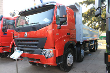 中国重汽 HOWO A7系重卡 375马力 8X4 8.5米自卸车(ZZ3317N4667N1)