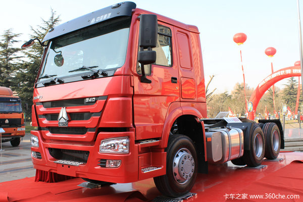 中国重汽HOWO重卡 336马力 6X4 牵引车(轻量化)(ZZ4257N3247C1)