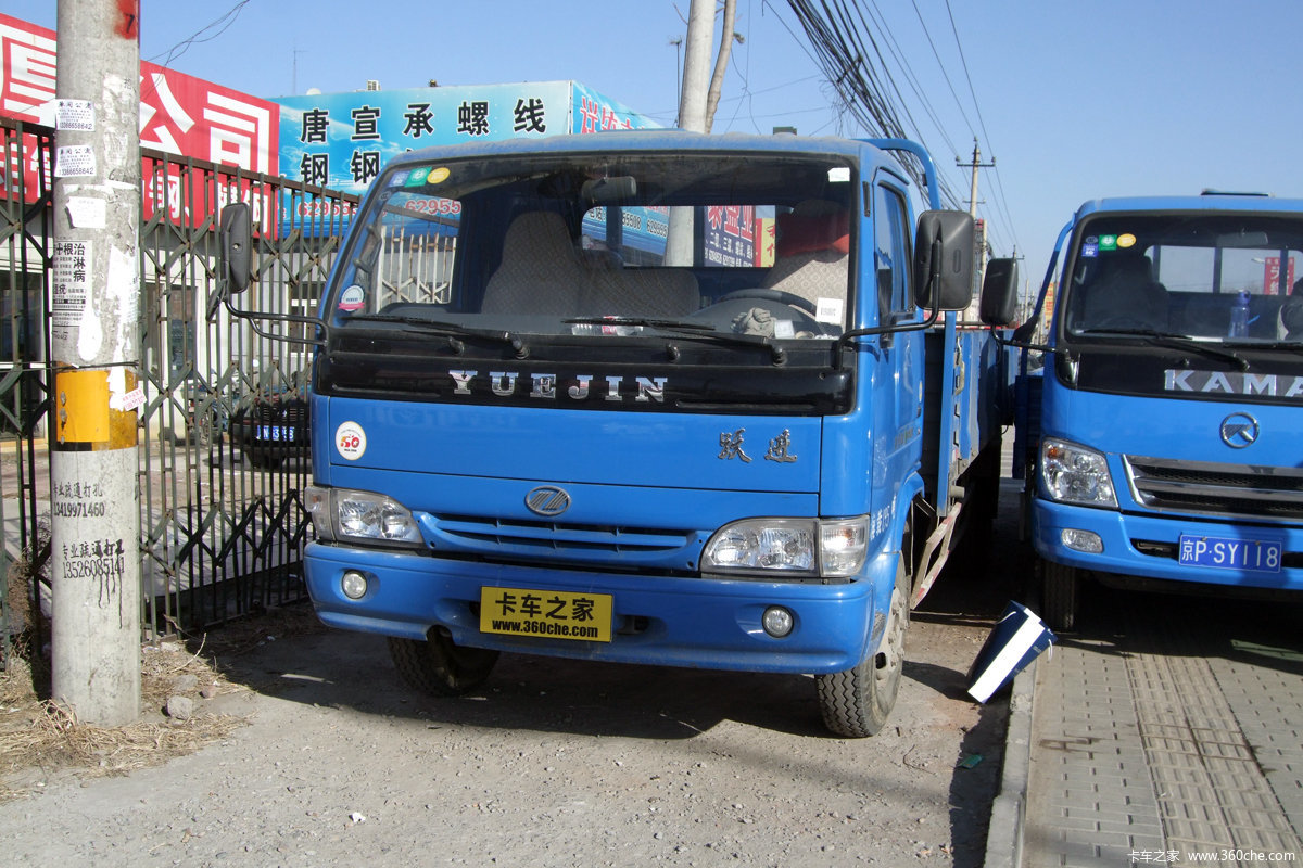 跃进 钻卡系列 110马力 4X2 4.7米单排栏板载货车