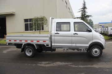 南骏汽车瑞逸f系15l112马力汽油2515米双排栏板微卡nja1032ssb34v