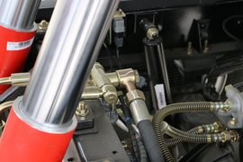福田时代M3 自卸车底盘                                                图片