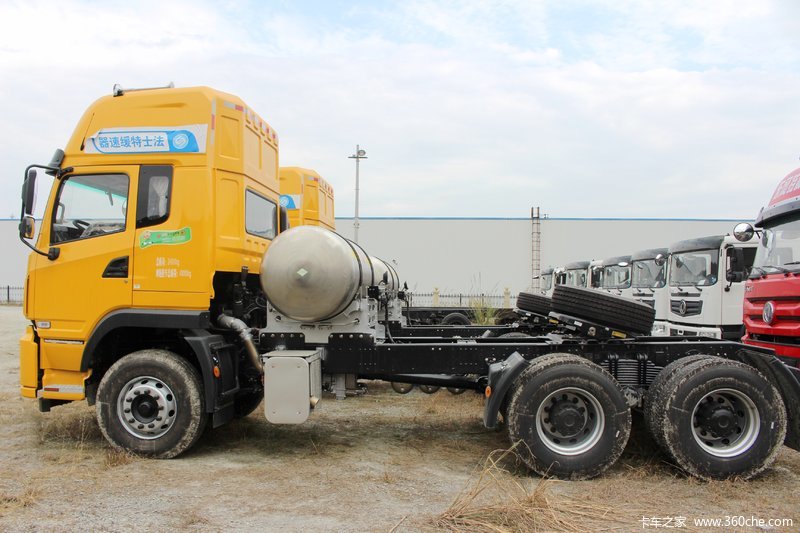 【图】东风 特商重卡 380马力 6x4 lng牵引车(dfe4250vfn)_实拍图片