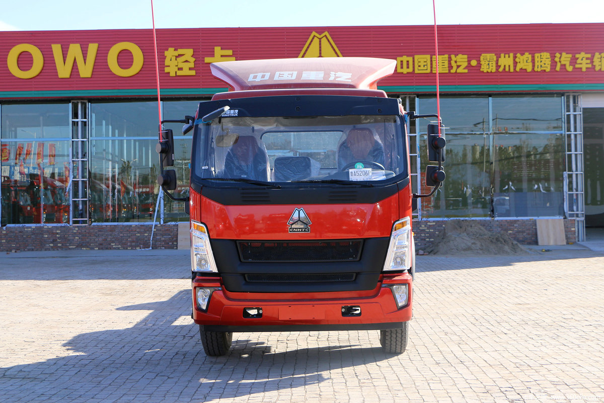 中国重汽HOWO G5X中卡 2018款 物流版 210马力 4X2 6.2米排半栏板载货车