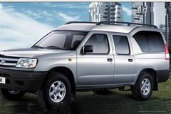 2011款郑州日产 东风锐骐 标准型 2.5L柴油 双排厢式皮卡 卡车图片