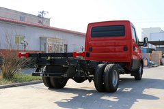 依维柯 Daily中卡 170马力 4X2单排载货车底盘