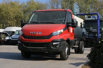 依维柯 Daily中卡 170马力 4X2单排载货车底盘 卡车图片