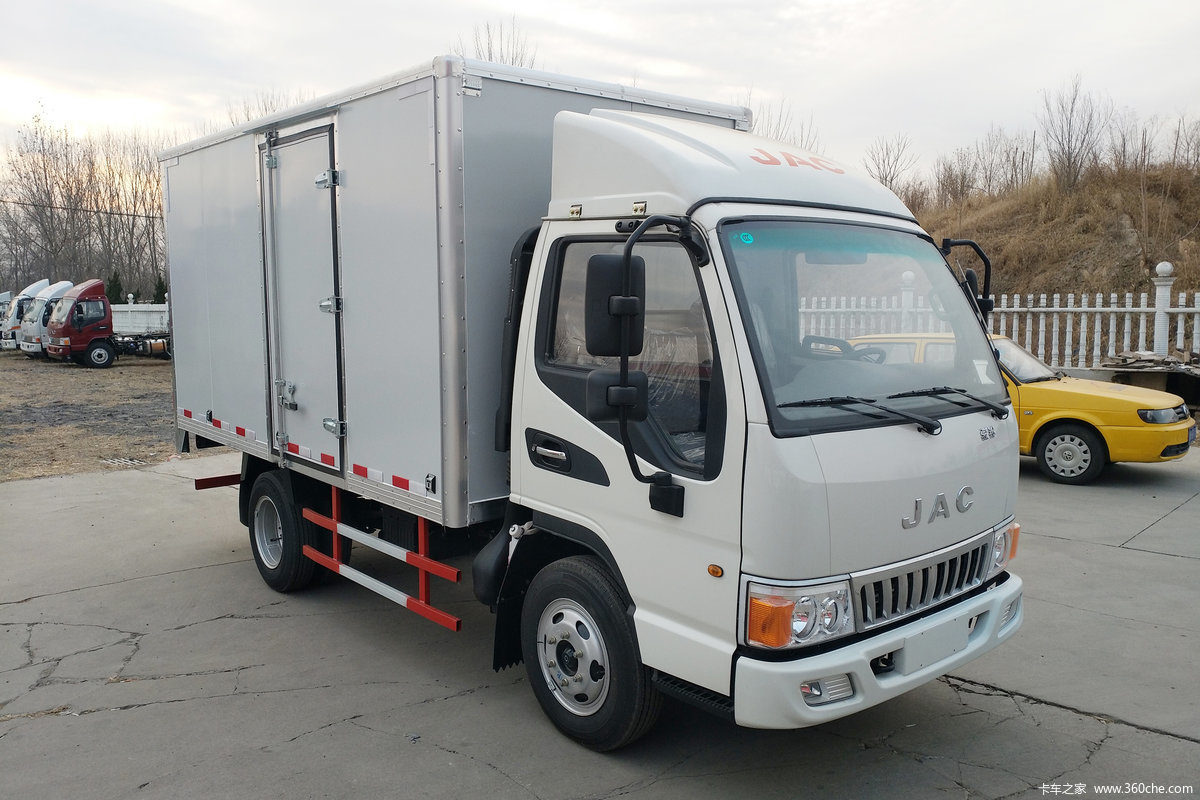 7米单排厢式轻卡(hfc5040xxyp93k1b4v) 驾驶室 > 江淮骏铃 > 骏铃e3 >