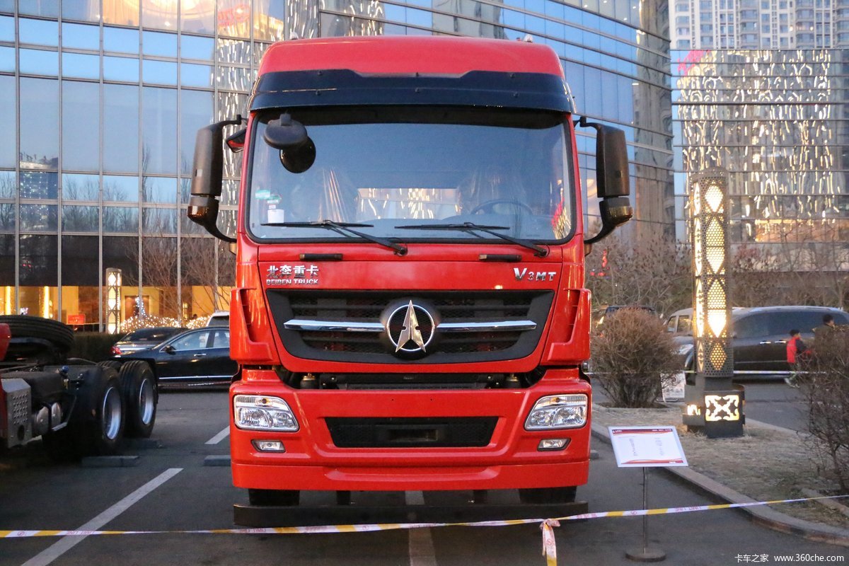 【图】北奔 v3mt重卡 380马力 6x4 lng牵引车(nd4250b38j7z00)_实拍