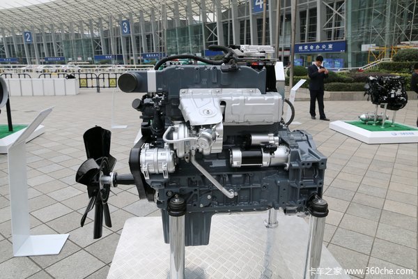 大柴CA4DK1-20E51 200马力 4.8L 国五 柴油发动机
