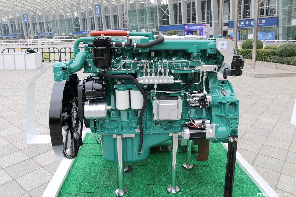 锡柴CA6DL3-37E5 375马力 8.6L 国五 柴油发动机