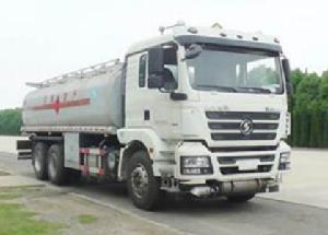 陕汽重卡 德龙新M3000 245马力 6X4 铝合金运油车(程力威牌)(CLW5250GYYLS5)