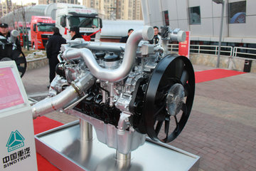 中国重汽MC13.48-60 480马力 13L 国六 柴油发动机