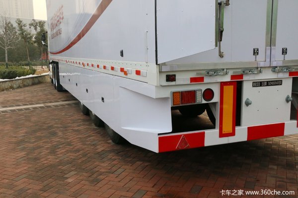 中国重汽 HOWO T7H重卡 480马力 6X4牵引车(重汽1