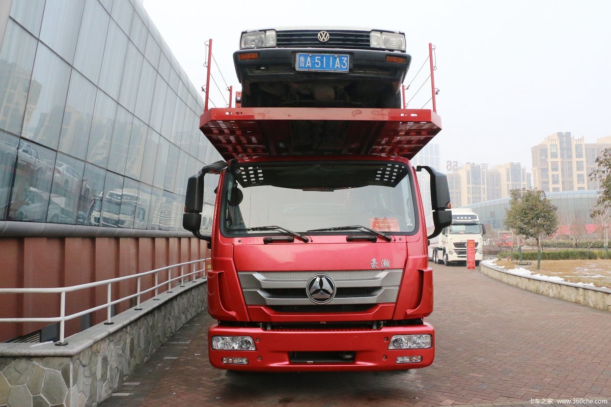 中国重汽 豪瀚J5G重卡 310马力 6X2 中置轴轿运车(10挡)