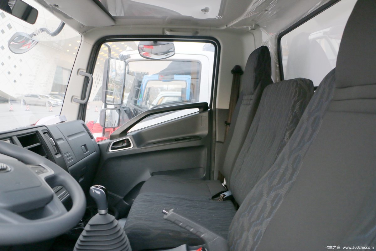 上汽跃进 超越c系 跃进 超越c500-33 150马力 4.