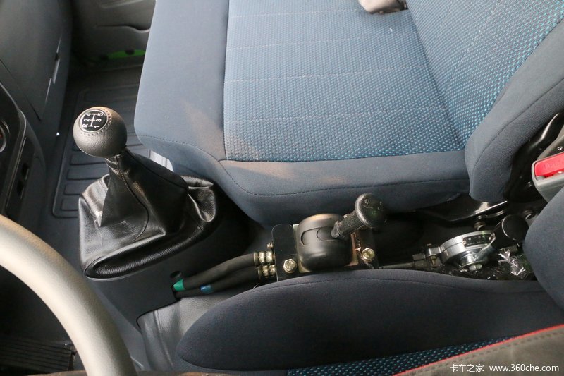 跃进 开拓x100 110马力 3