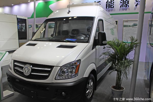 九州 4.5T 6米电动冷藏车75kWh