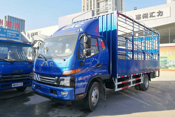江淮 骏铃V7 154马力 4.845米排半仓栅式轻卡(HFC5120CCYP91K1C6V) 卡车图片