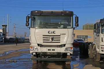 联合卡车U350 350马力 8X4 7.1方混凝土搅拌车(玉柴)(QCC5312GJBD656-1)