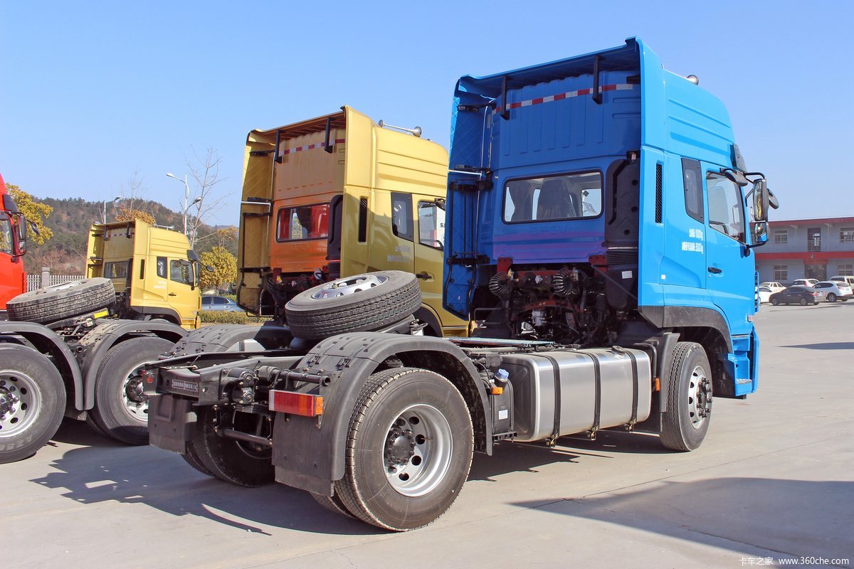 【图】东风商用车 天龙重卡 340马力 4x2牵引车(dfh4180a)_实拍图片