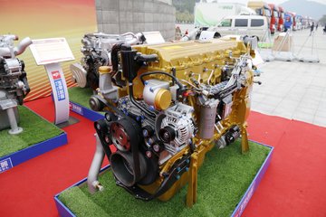 联合动力YC6K1349-50 490马力 13L 国五 柴油发动机