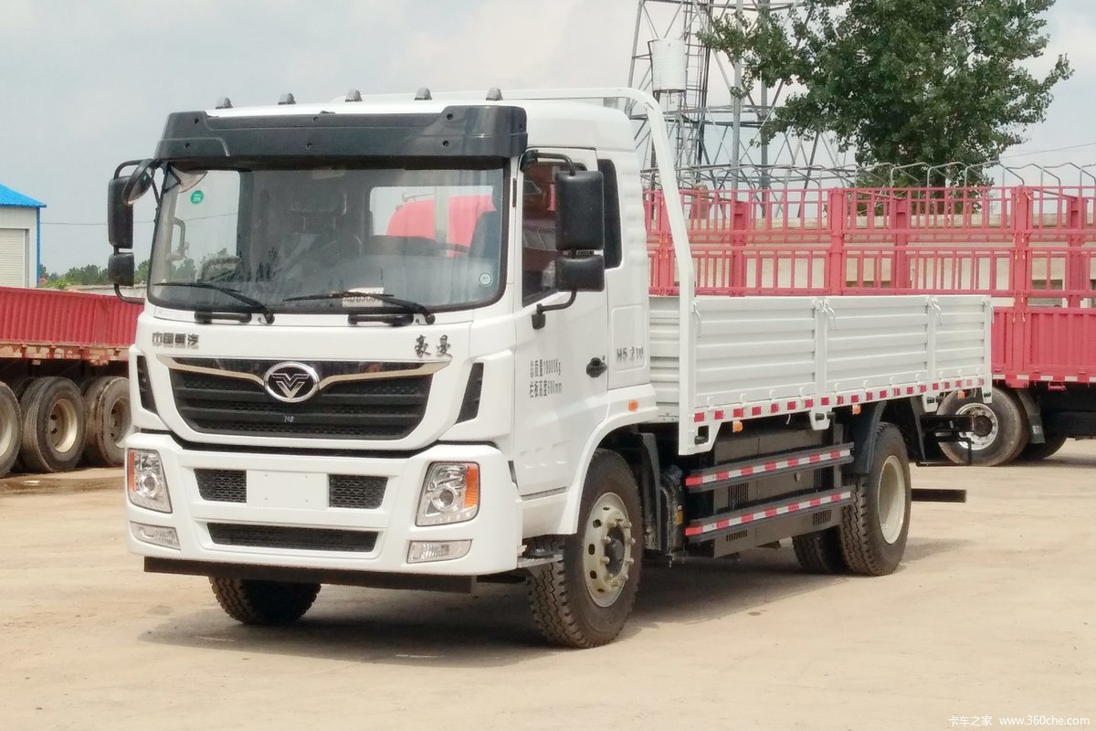 中国重汽 豪曼H5中卡 170马力 4X2 6.75米排半栏板载货车
