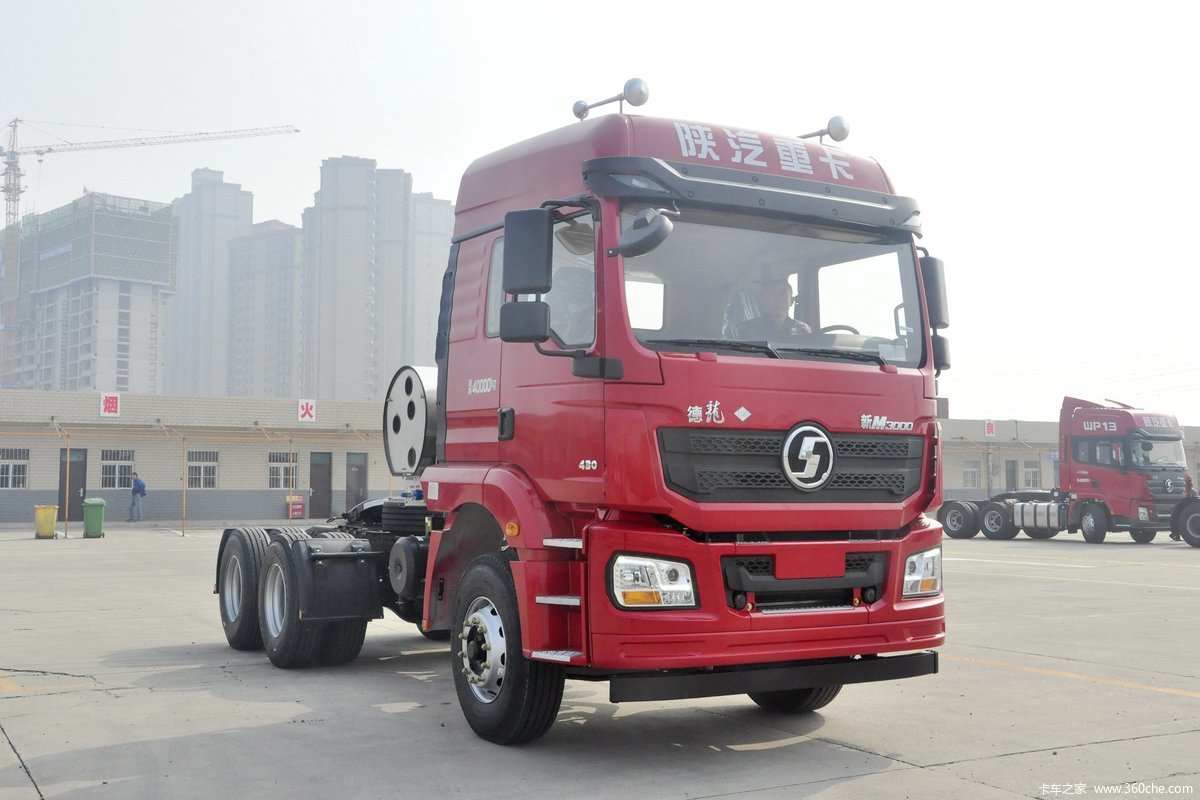 【图】陕汽重卡 德龙新m3000 轻量化版 430马力 6x4 lng牵引车(sx4258