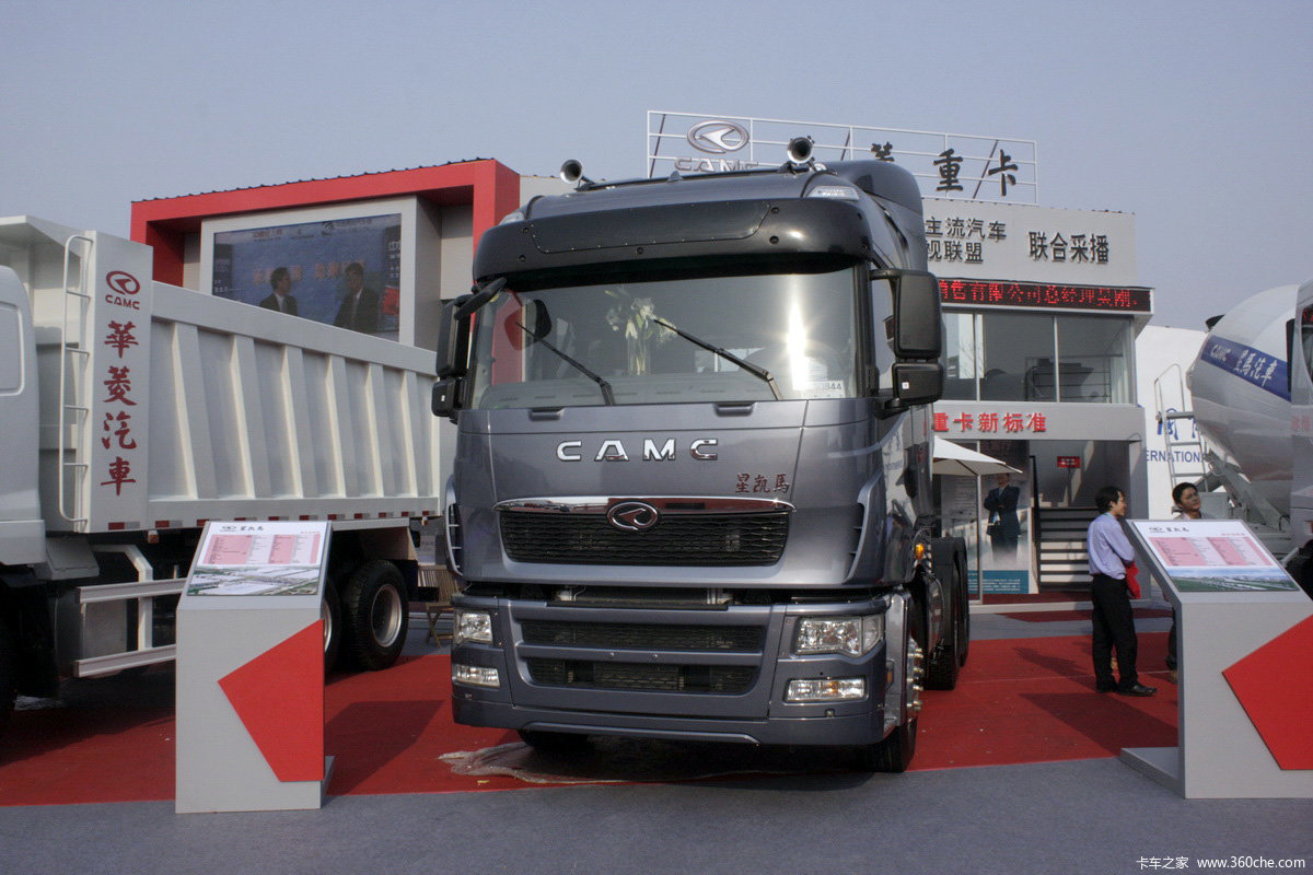 【图】华菱 星凯马重卡 420马力 6x4 牵引车(hn4250g38clm3)_实拍图片