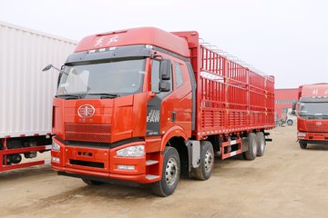 一汽解放 J6P 420马力 8X4 9.5米仓栅式载货车