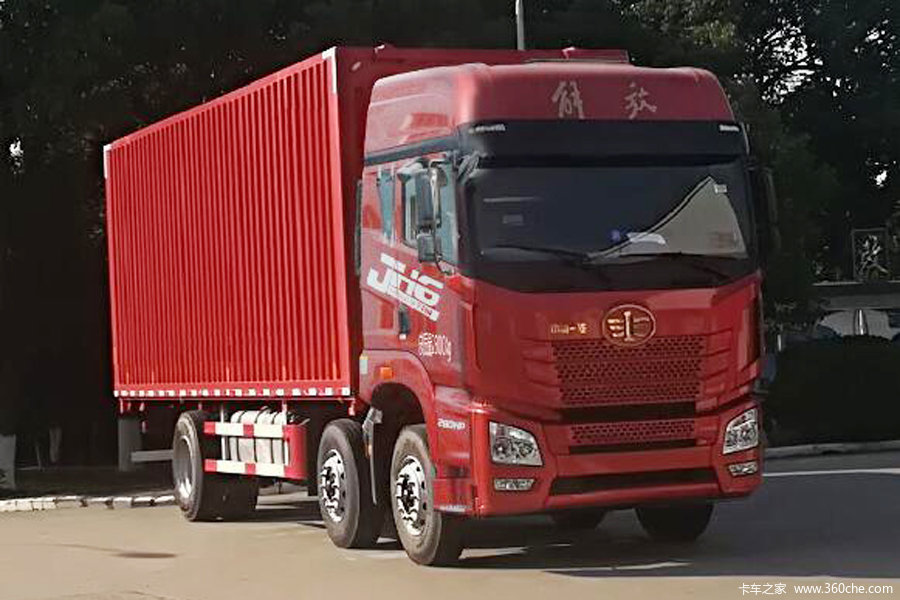 青岛解放 JH6重卡 320马力 6X2 9.5米厢式载货车